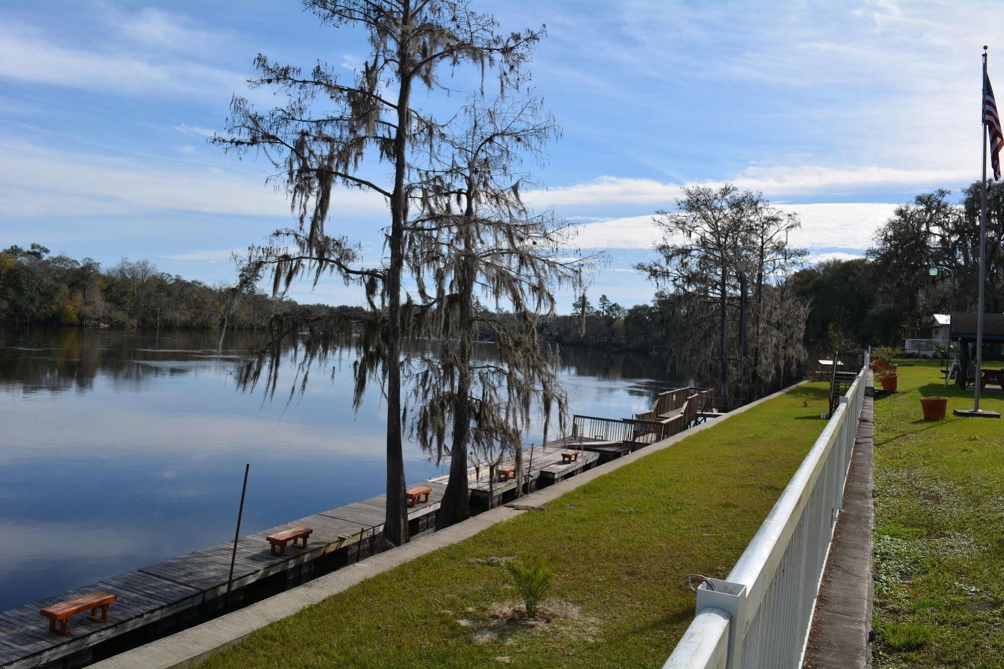 Готель Suwannee Gables Old Town Екстер'єр фото